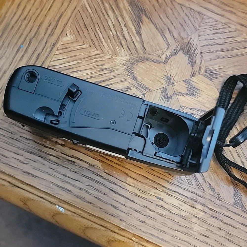 Fugifilm. Endeavor 50. Vintage 35 mm film cartridge camera.